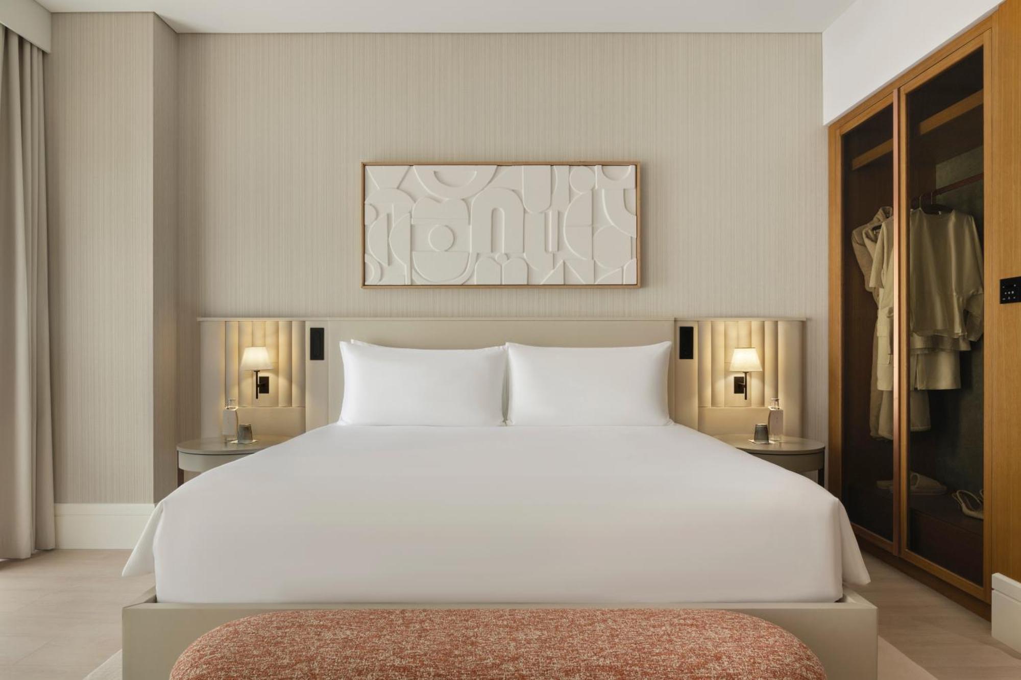 Delano Dubai At Bluewaters Hotel Exterior photo