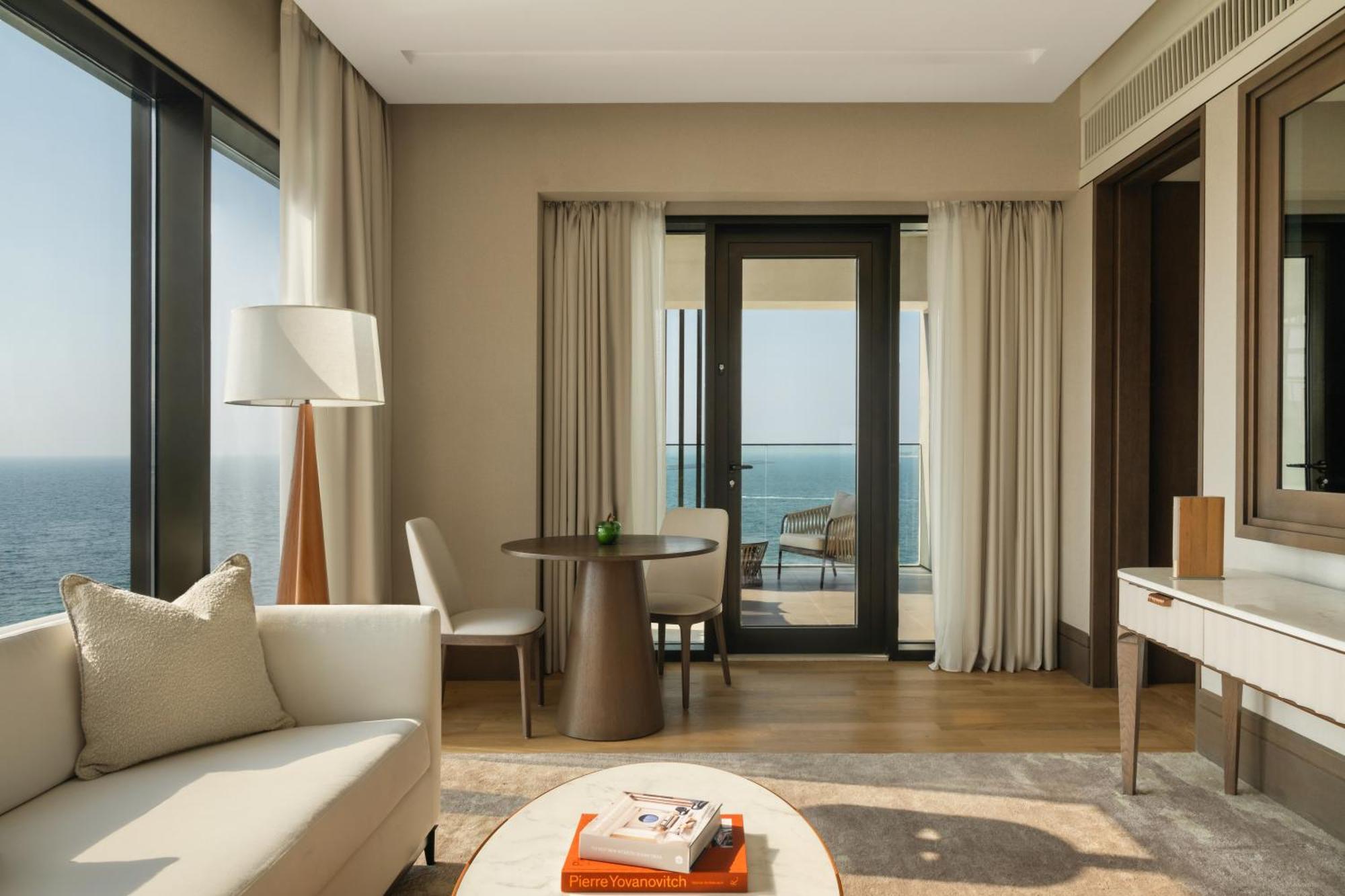 Delano Dubai At Bluewaters Hotel Exterior photo A suite at the hotel