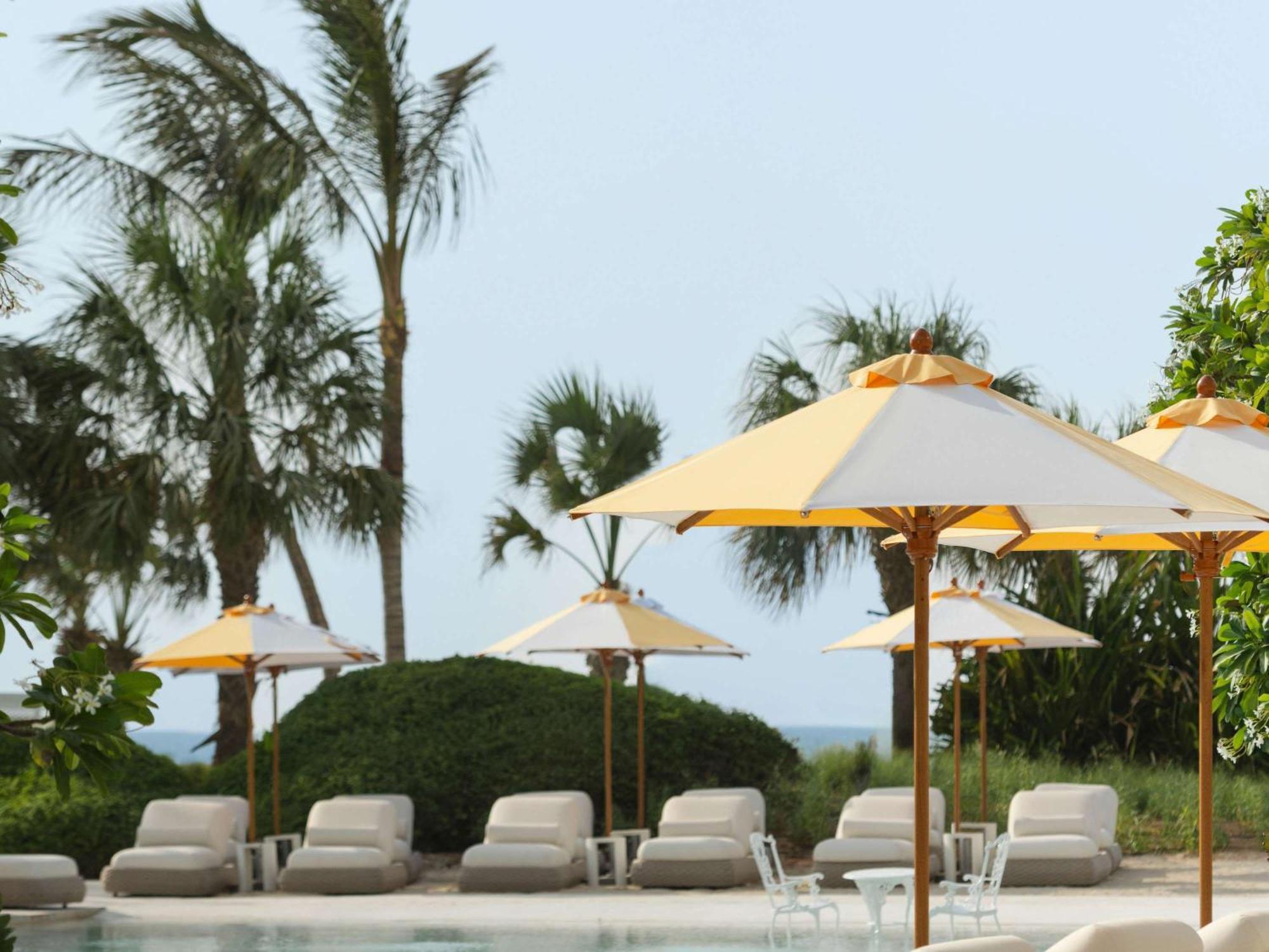 Delano Dubai At Bluewaters Hotel Exterior photo The Beach Club at The Standard, Miami Beach
