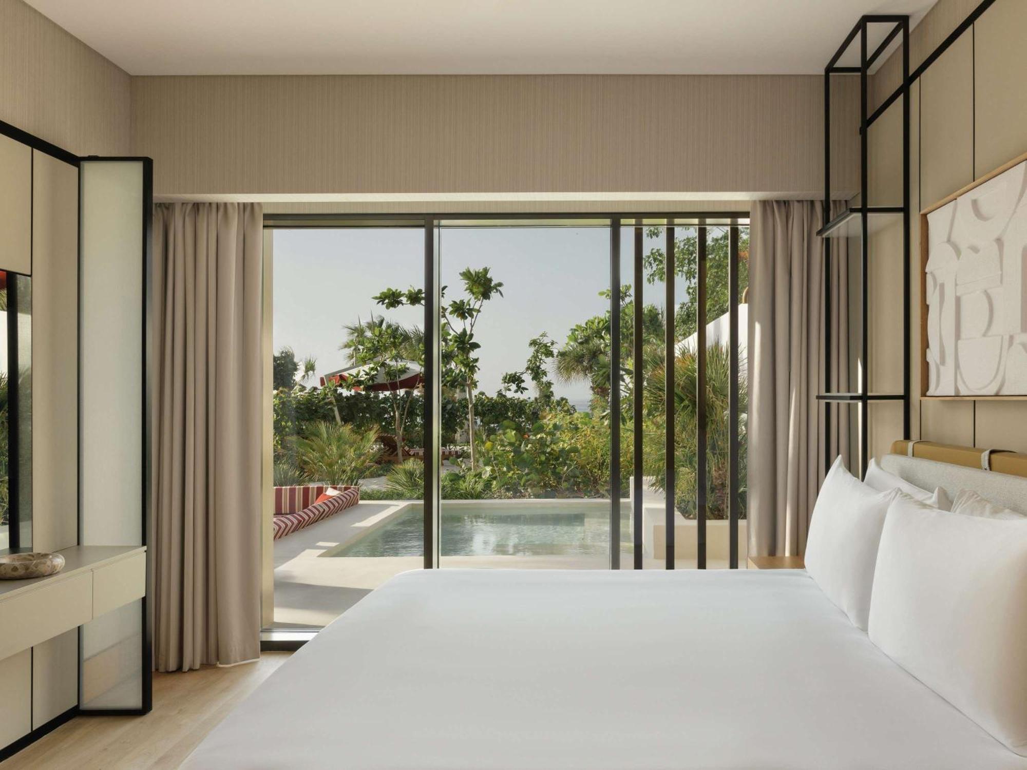 Delano Dubai At Bluewaters Hotel Exterior photo A bedroom at the hotel